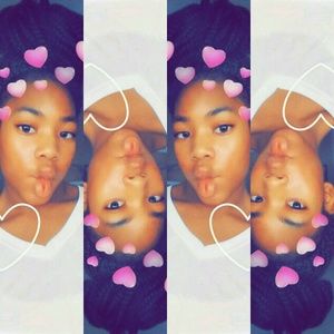 Meet your Posher, Janay